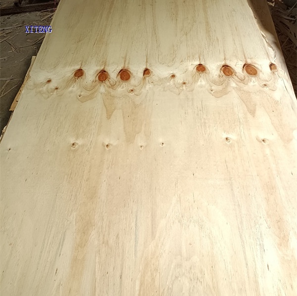Pine plywood thumbnail 3